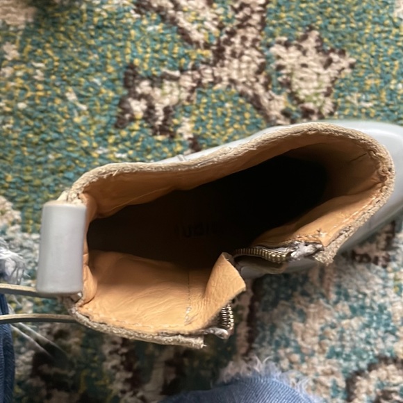 Acne Studios Leather Pistol Boots in Powder Blue - Picture 4 of 6